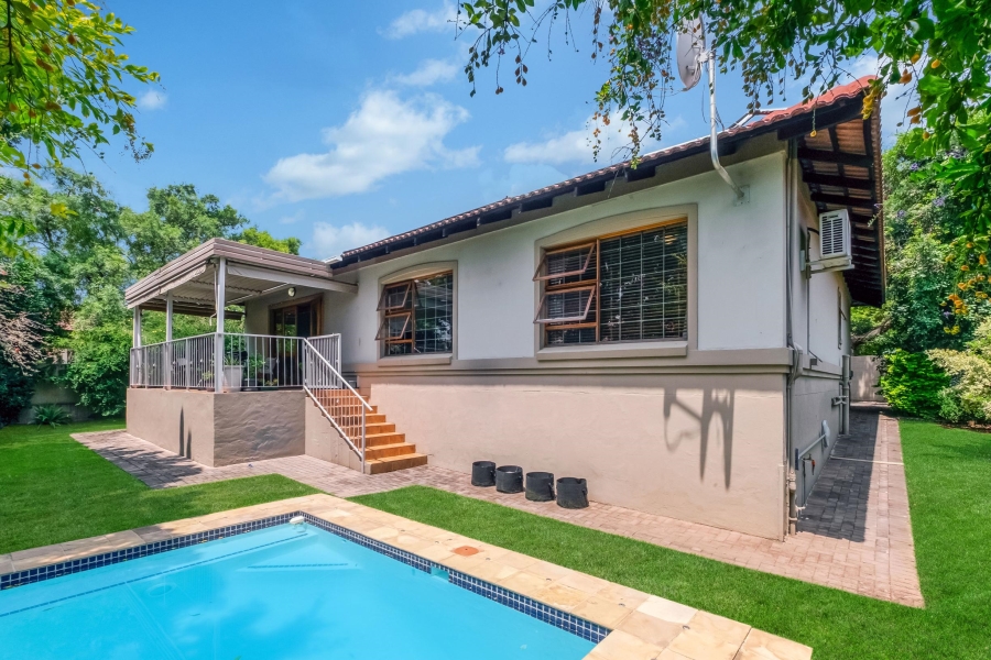 To Let 3 Bedroom Property for Rent in Maroeladal Gauteng