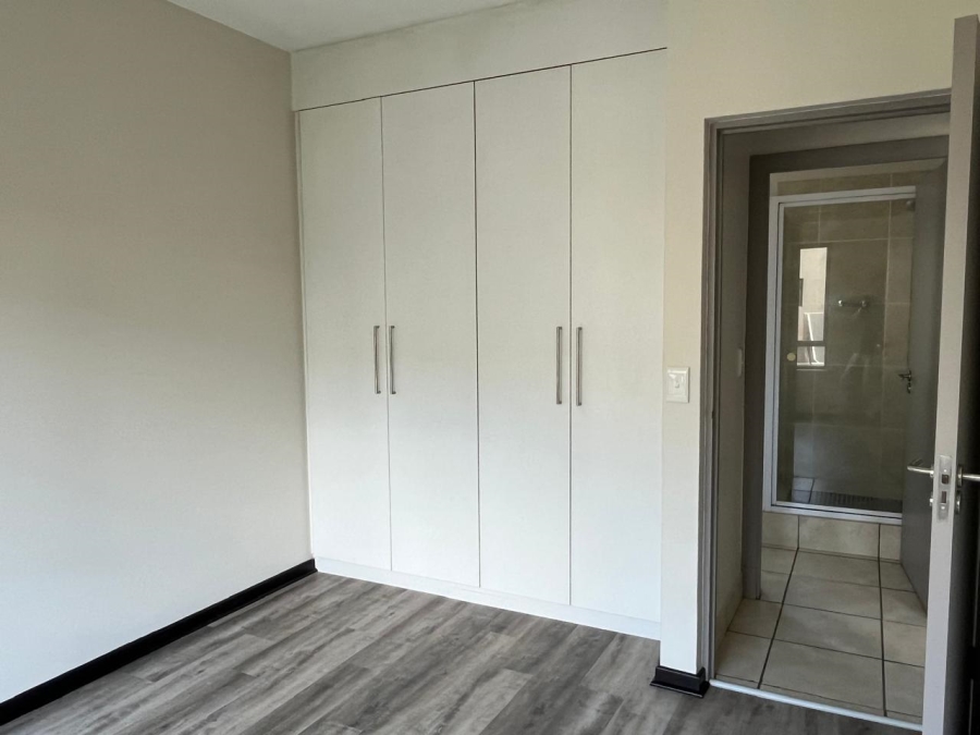 To Let 1 Bedroom Property for Rent in Pineslopes Gauteng