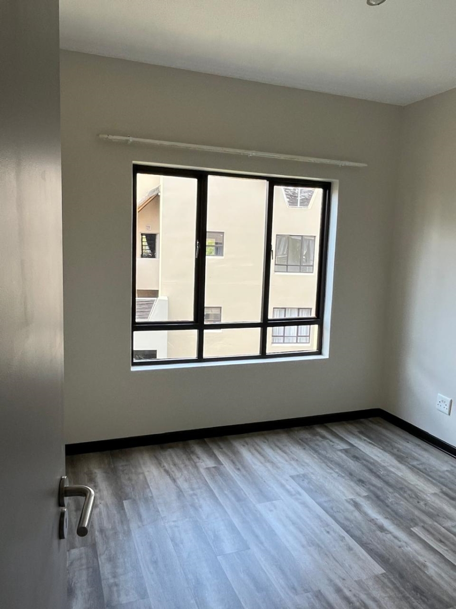 To Let 1 Bedroom Property for Rent in Pineslopes Gauteng