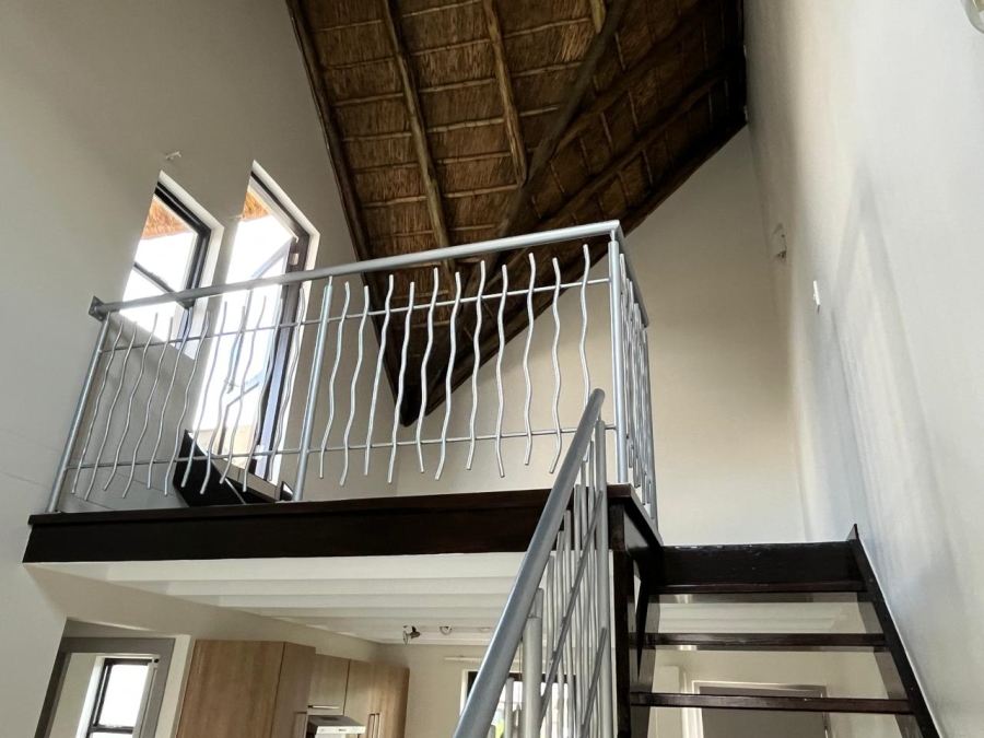 To Let 1 Bedroom Property for Rent in Pineslopes Gauteng