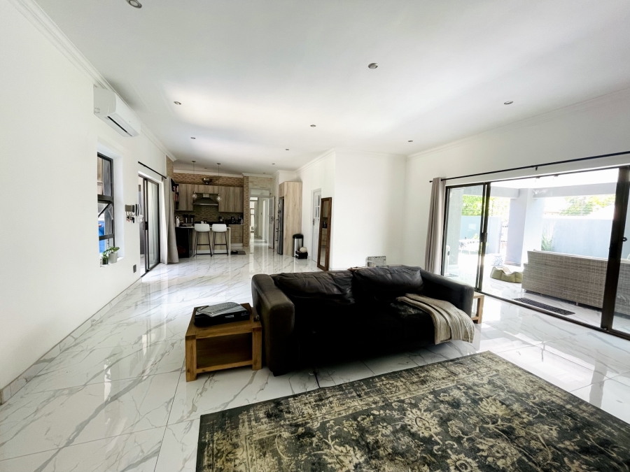 To Let 3 Bedroom Property for Rent in Fourways Gauteng