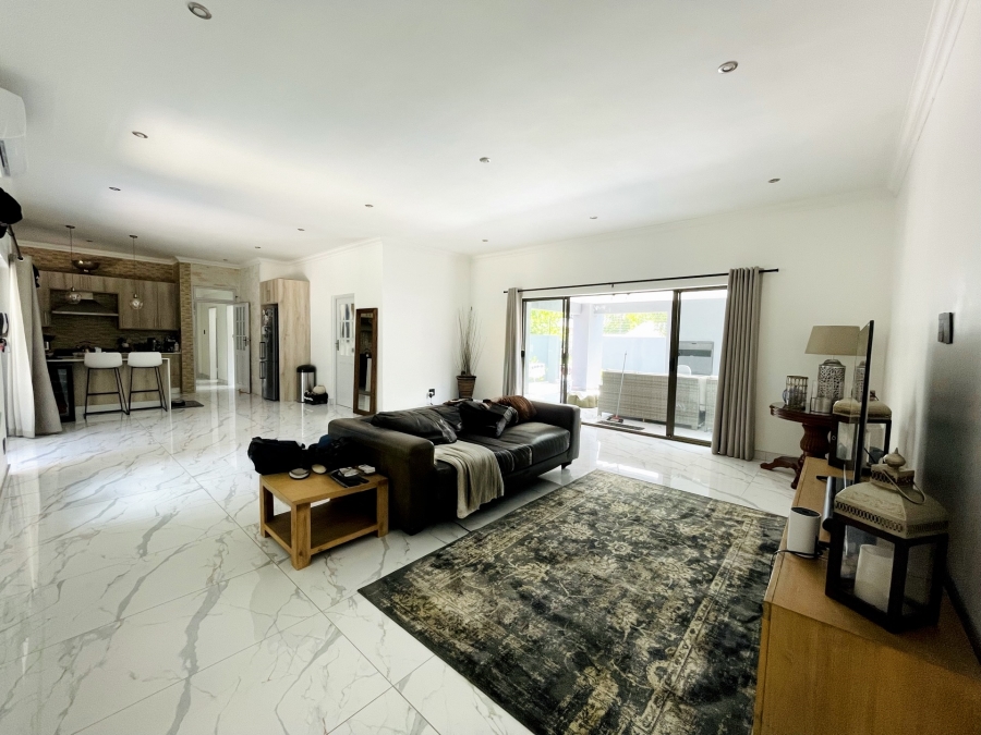 To Let 3 Bedroom Property for Rent in Fourways Gauteng