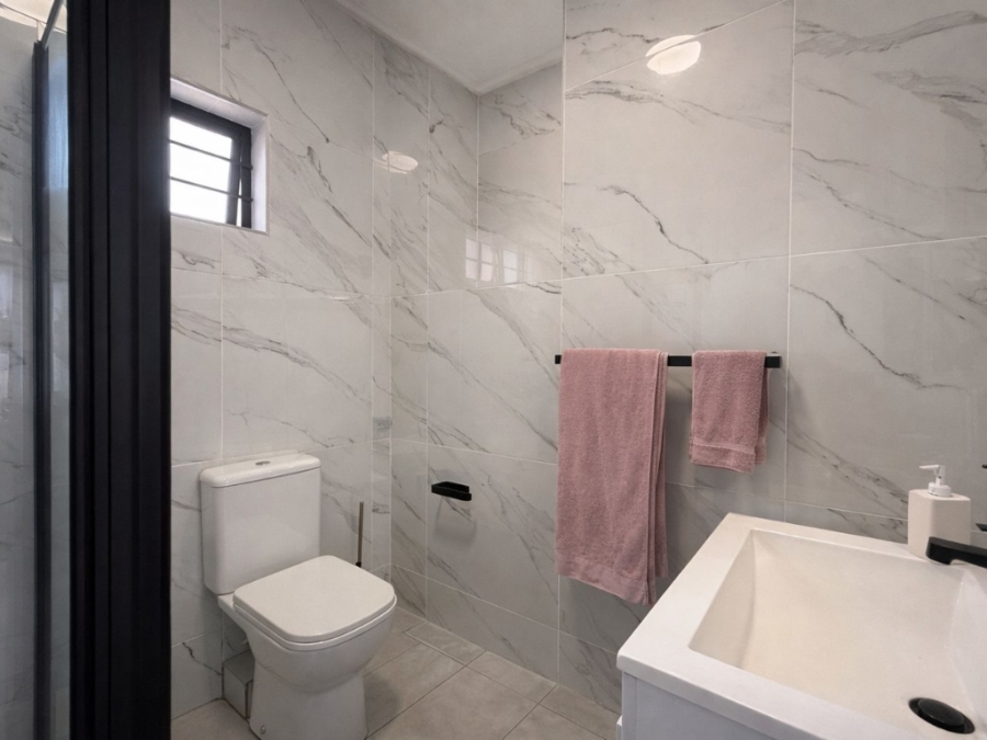 To Let 1 Bedroom Property for Rent in Bryanston Gauteng