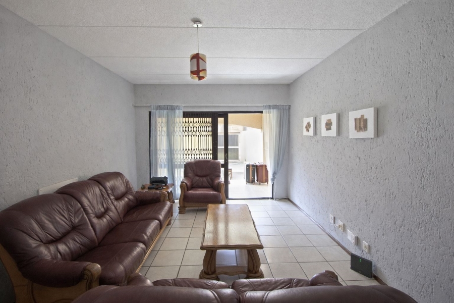 To Let 1 Bedroom Property for Rent in Sunninghill Gauteng