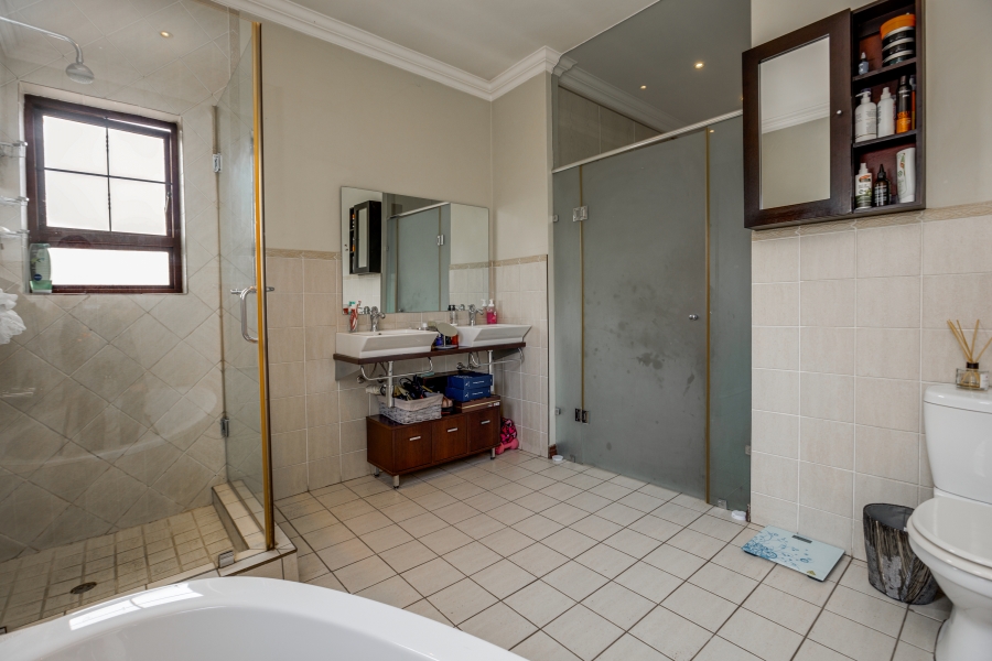 To Let 3 Bedroom Property for Rent in Fourways Gauteng