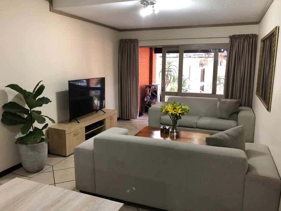 To Let 2 Bedroom Property for Rent in Pineslopes Gauteng