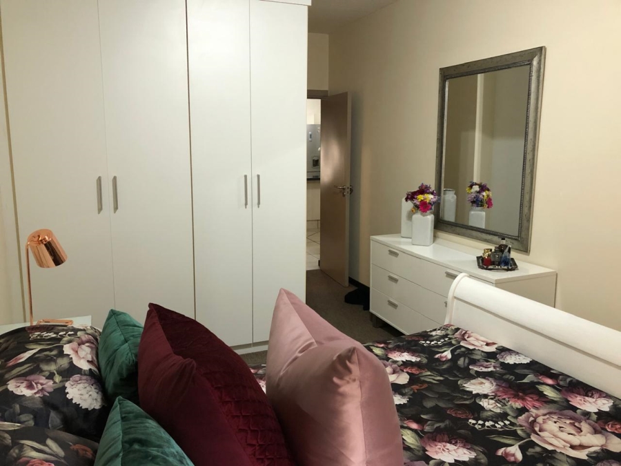 To Let 2 Bedroom Property for Rent in Pineslopes Gauteng