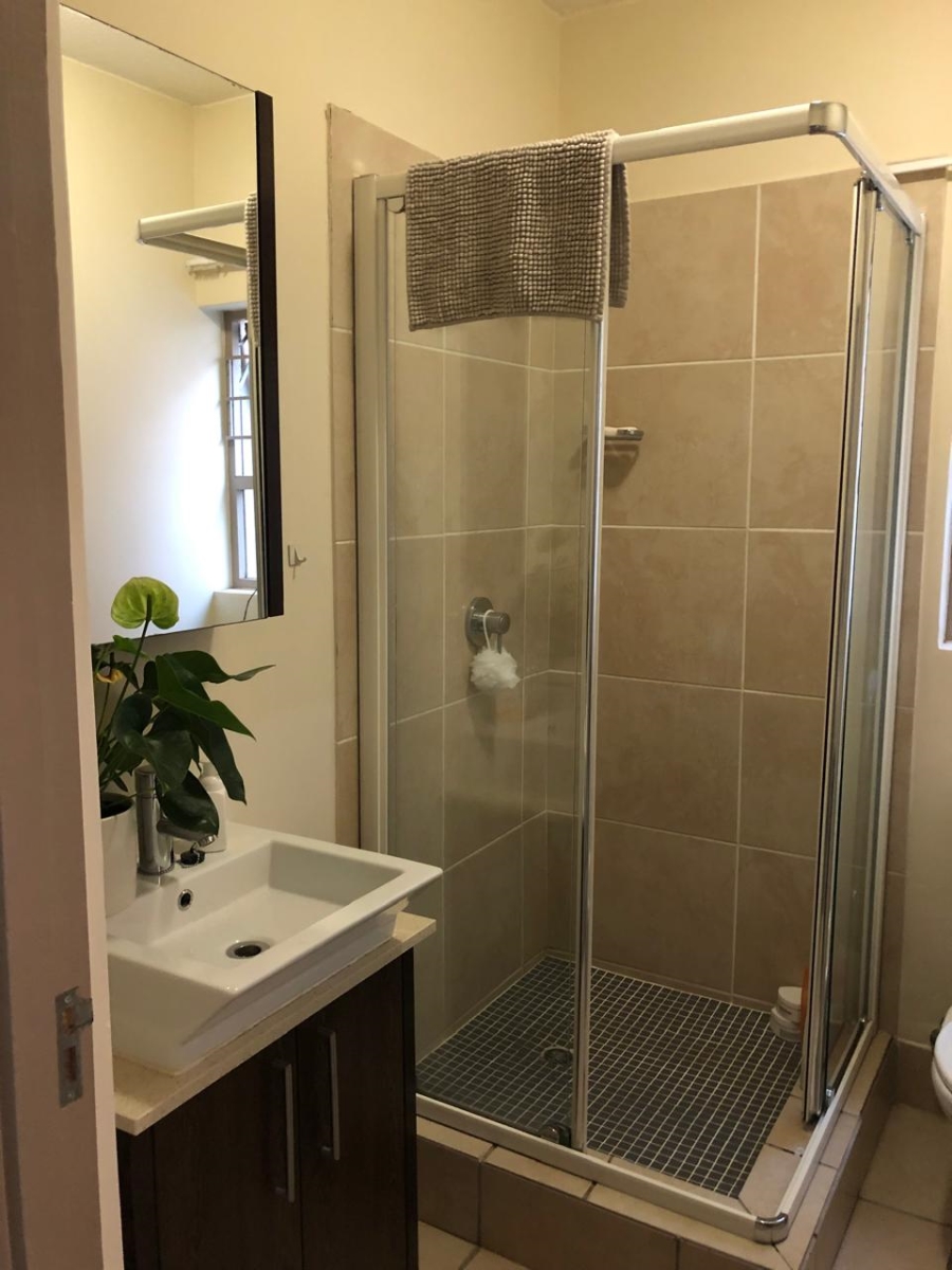 To Let 2 Bedroom Property for Rent in Pineslopes Gauteng