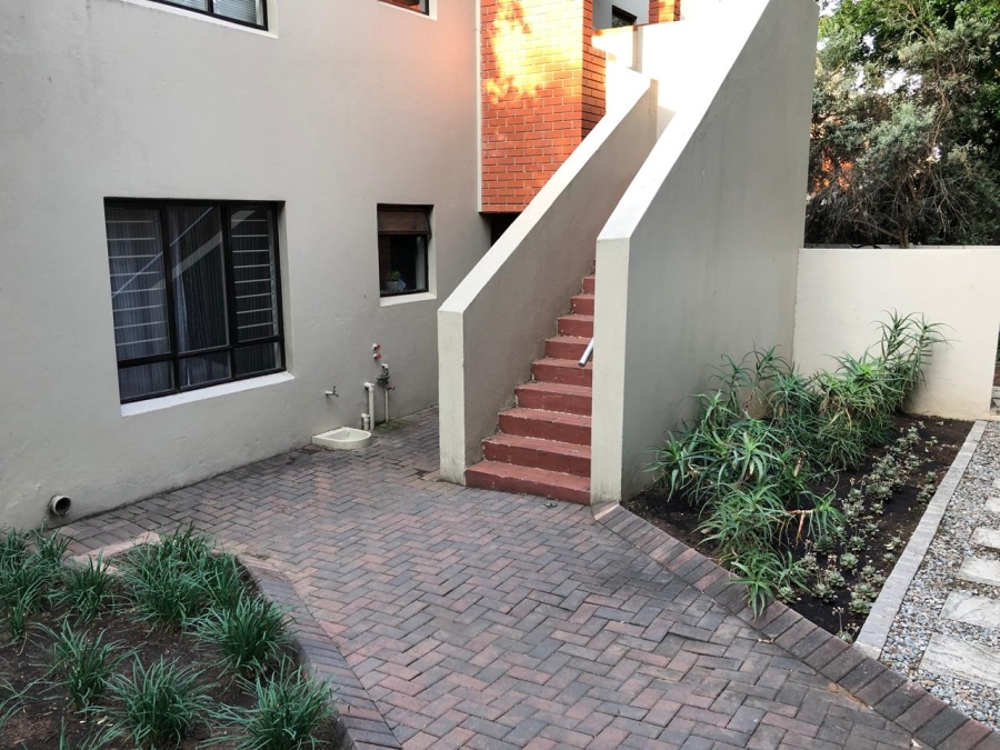 To Let 2 Bedroom Property for Rent in Pineslopes Gauteng