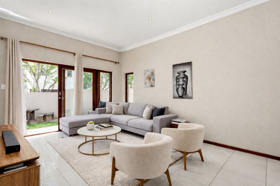 To Let 2 Bedroom Property for Rent in Broadacres Gauteng