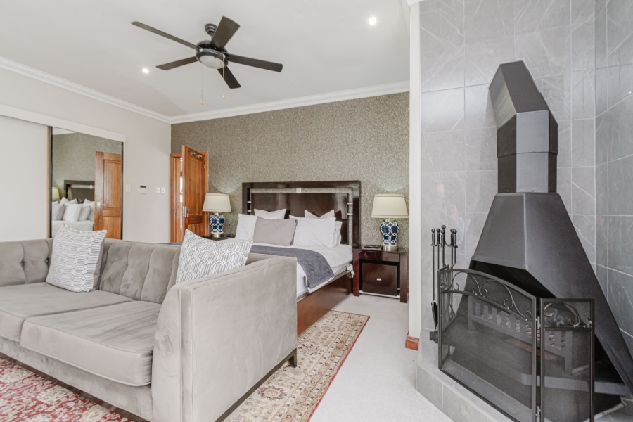 To Let 4 Bedroom Property for Rent in Bryanston Gauteng