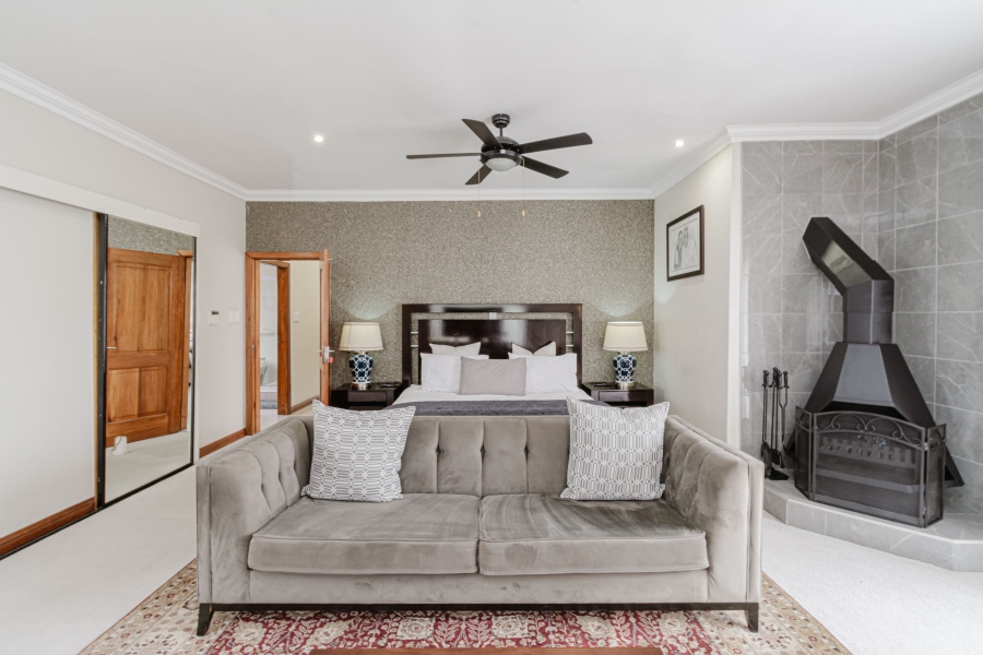 To Let 4 Bedroom Property for Rent in Bryanston Gauteng