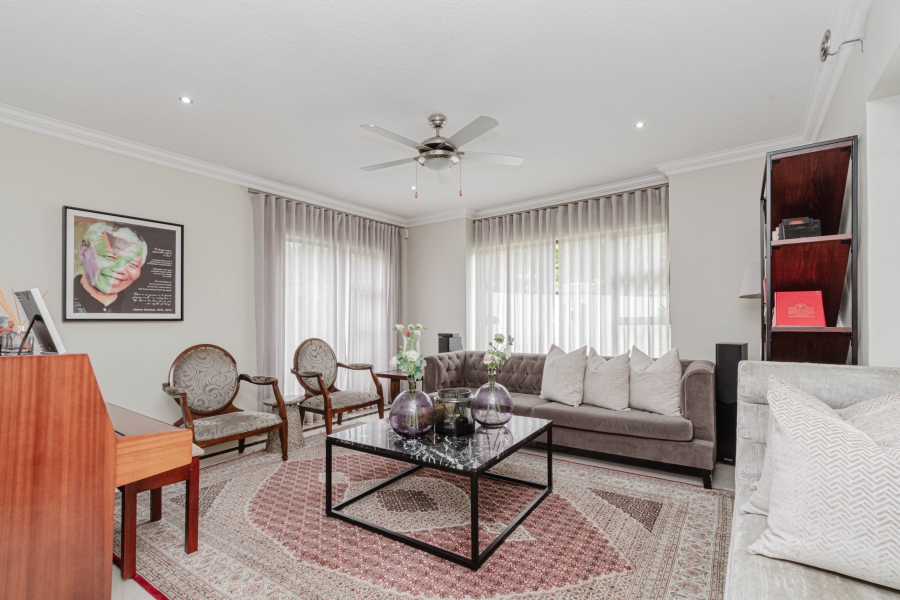 To Let 4 Bedroom Property for Rent in Bryanston Gauteng