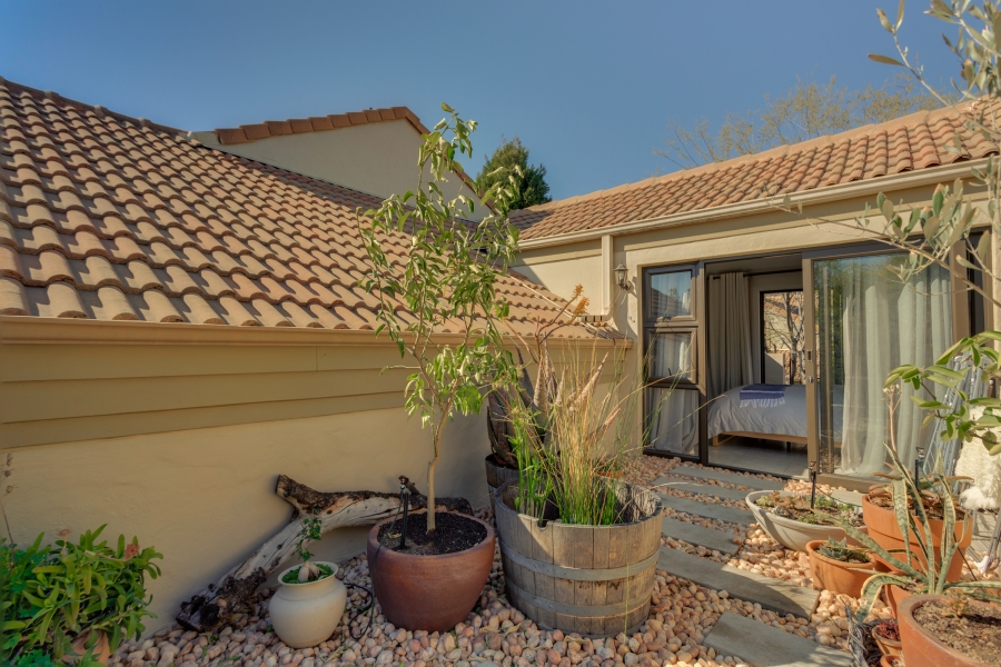 3 Bedroom Property for Sale in Lonehill Gauteng