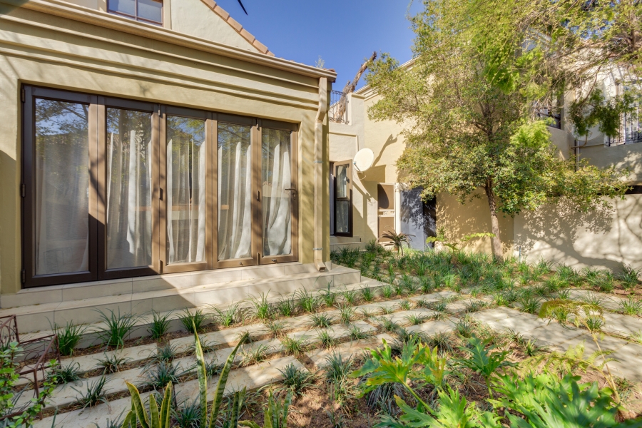 3 Bedroom Property for Sale in Lonehill Gauteng