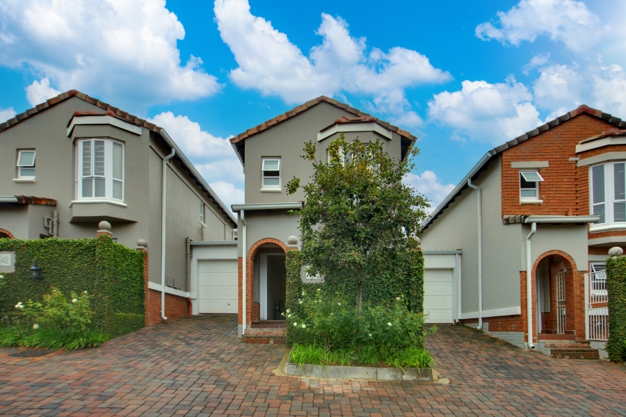 2 Bedroom Property for Sale in Bryanston Gauteng