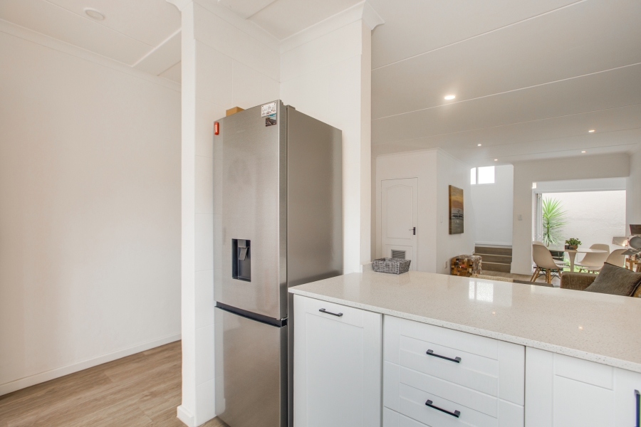 2 Bedroom Property for Sale in Bryanston Gauteng