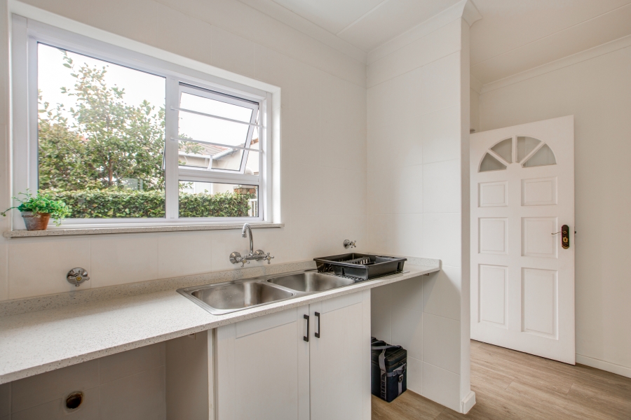 2 Bedroom Property for Sale in Bryanston Gauteng