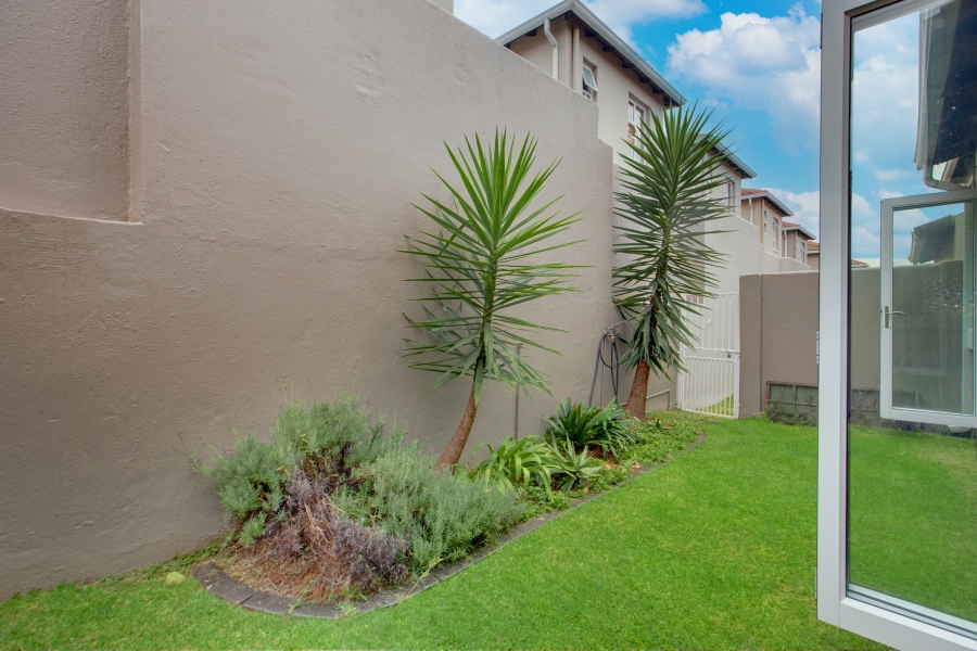 2 Bedroom Property for Sale in Bryanston Gauteng