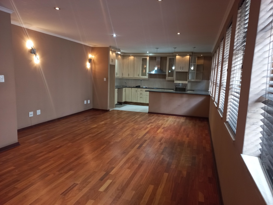 To Let 3 Bedroom Property for Rent in Marshalltown Gauteng