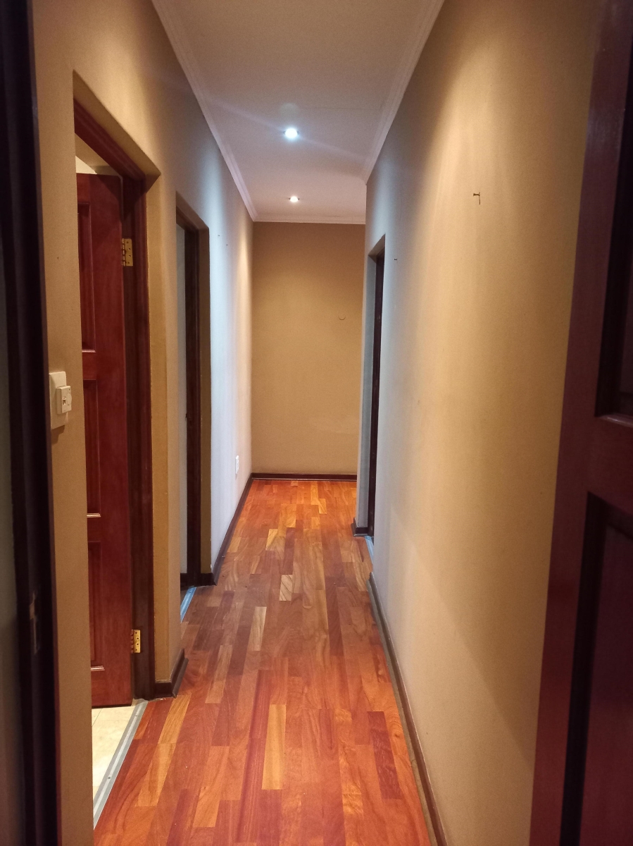 To Let 3 Bedroom Property for Rent in Marshalltown Gauteng