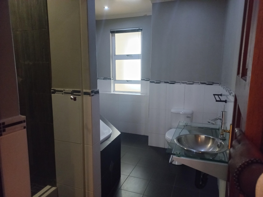 To Let 3 Bedroom Property for Rent in Marshalltown Gauteng