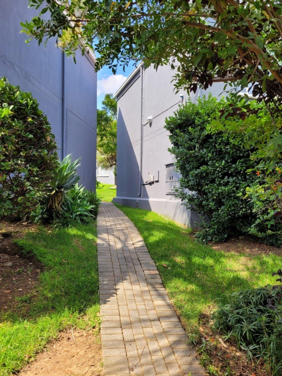 To Let 2 Bedroom Property for Rent in Radiokop Gauteng