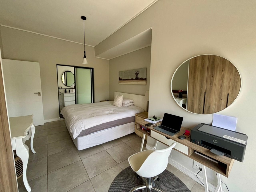 To Let 2 Bedroom Property for Rent in Waterfall Gauteng