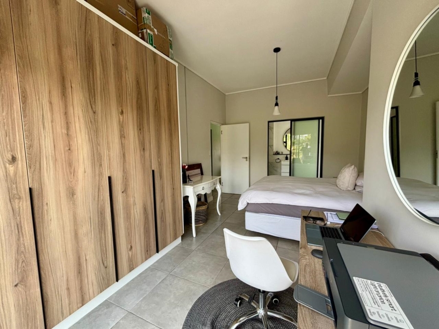 To Let 2 Bedroom Property for Rent in Waterfall Gauteng