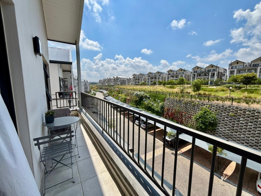 To Let 2 Bedroom Property for Rent in Waterfall Gauteng