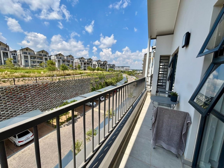 To Let 2 Bedroom Property for Rent in Waterfall Gauteng