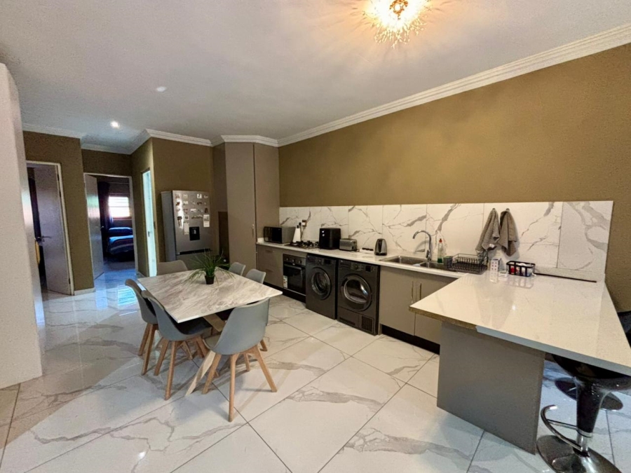 To Let 3 Bedroom Property for Rent in Randpark Ridge Gauteng