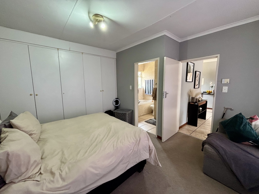 1 Bedroom Property for Sale in Ferndale Gauteng