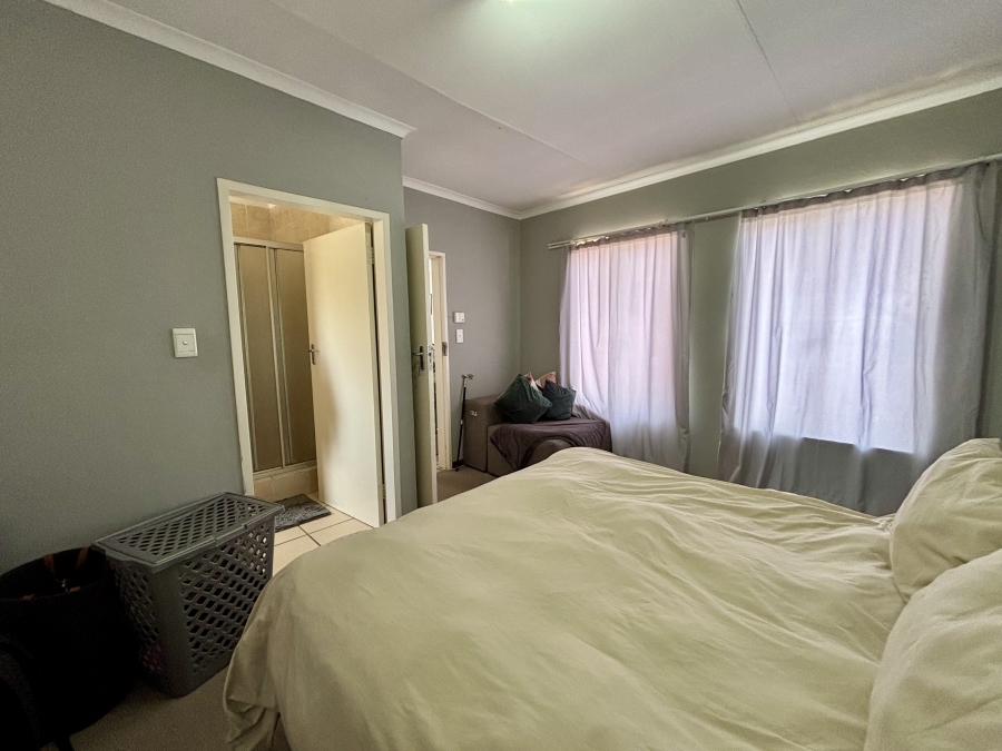 1 Bedroom Property for Sale in Ferndale Gauteng