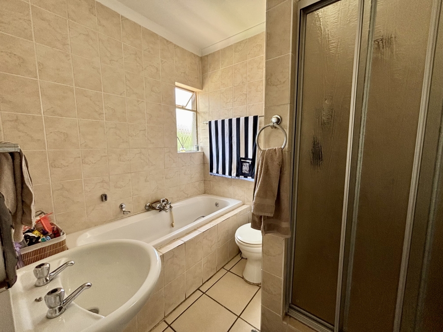 1 Bedroom Property for Sale in Ferndale Gauteng