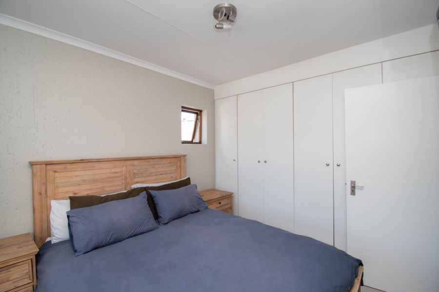 To Let 2 Bedroom Property for Rent in Ferndale Gauteng