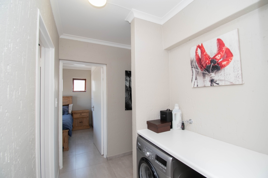 To Let 2 Bedroom Property for Rent in Ferndale Gauteng