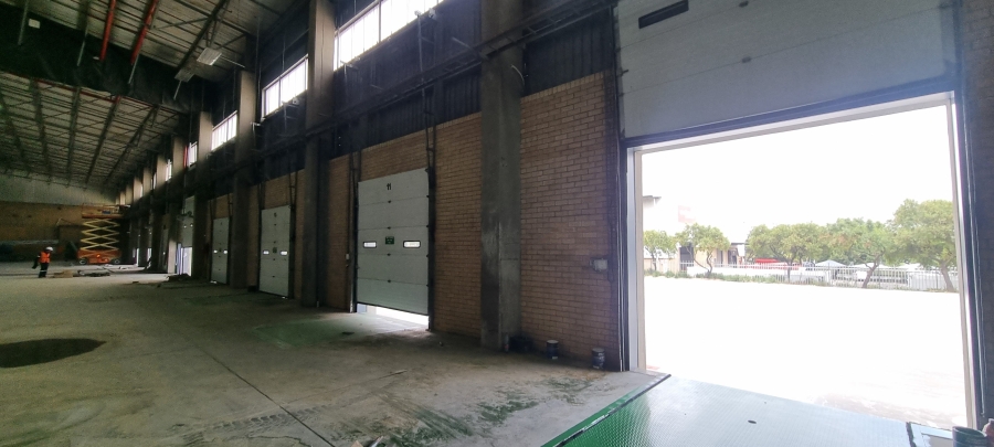 To Let commercial Property for Rent in Randjespark Gauteng