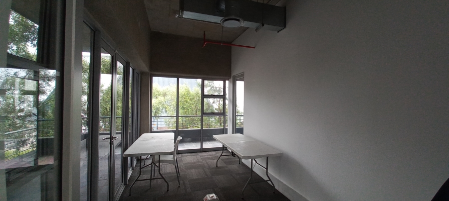 To Let commercial Property for Rent in Gosforth Park Gauteng