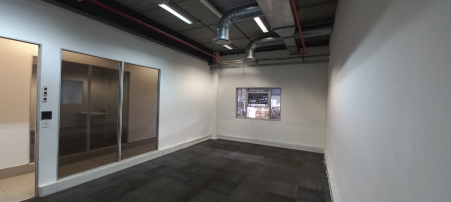 To Let commercial Property for Rent in Gosforth Park Gauteng