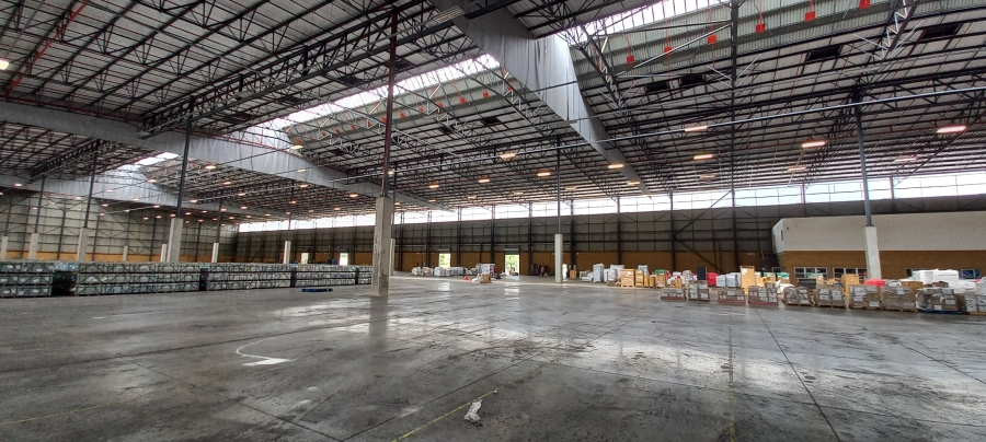 To Let commercial Property for Rent in Gosforth Park Gauteng