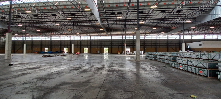 To Let commercial Property for Rent in Gosforth Park Gauteng