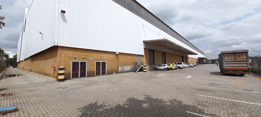 To Let commercial Property for Rent in Gosforth Park Gauteng