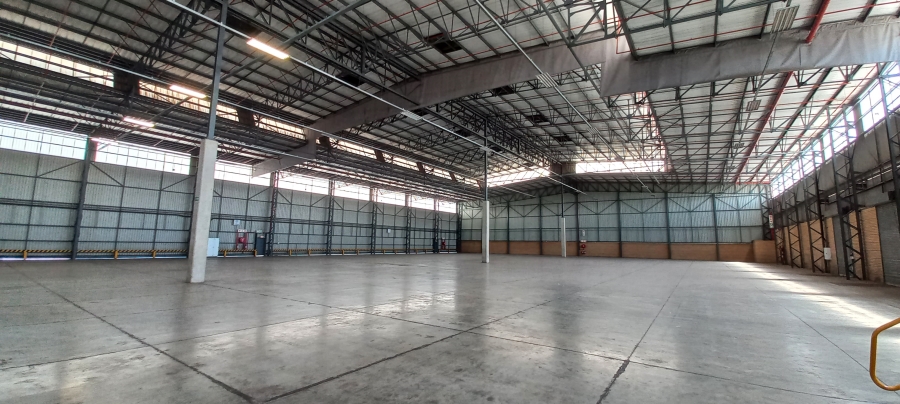 To Let commercial Property for Rent in Gosforth Park Gauteng