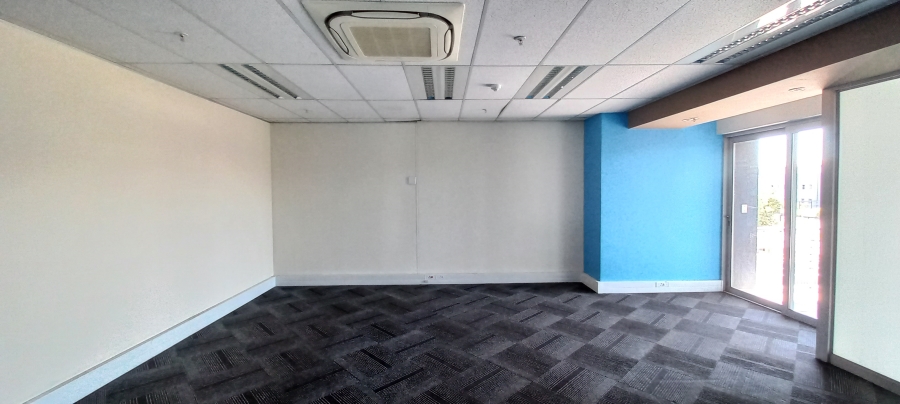To Let commercial Property for Rent in Gosforth Park Gauteng
