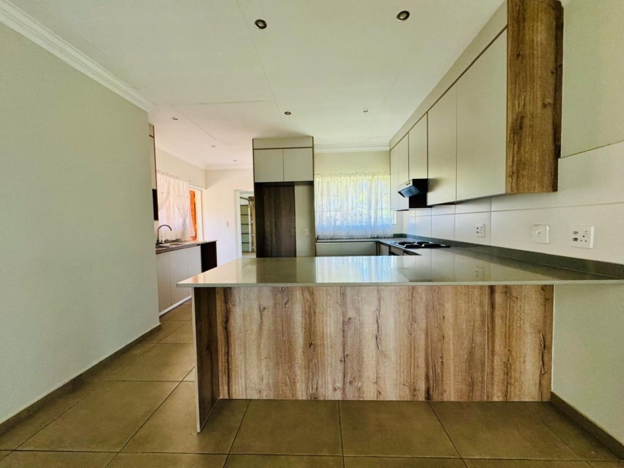 3 Bedroom Property for Sale in Green Acres Estate Gauteng