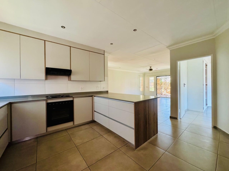 3 Bedroom Property for Sale in Green Acres Estate Gauteng