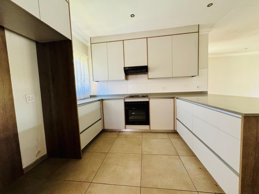 3 Bedroom Property for Sale in Green Acres Estate Gauteng