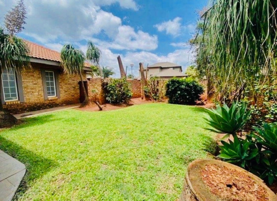 3 Bedroom Property for Sale in Green Acres Estate Gauteng