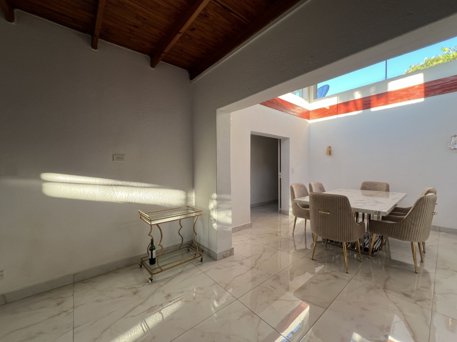 4 Bedroom Property for Sale in Waterkloof Ridge Gauteng